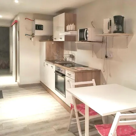 Maison Charmante A La Bouillie, Jardin Holiday home