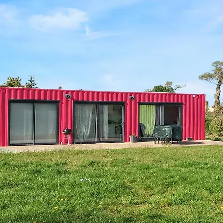 Holiday home Maison Charmante A La Bouillie, Jardin La Bouillie